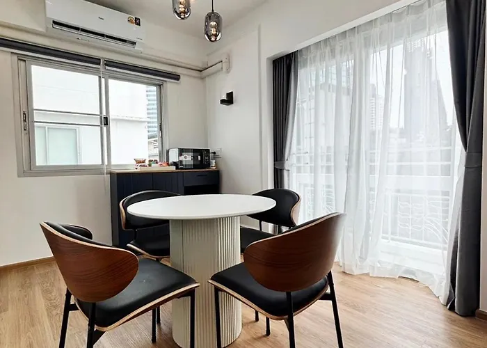 Silom I Private For 6 Guests Near Bts Chong Nonsi 公寓 曼谷