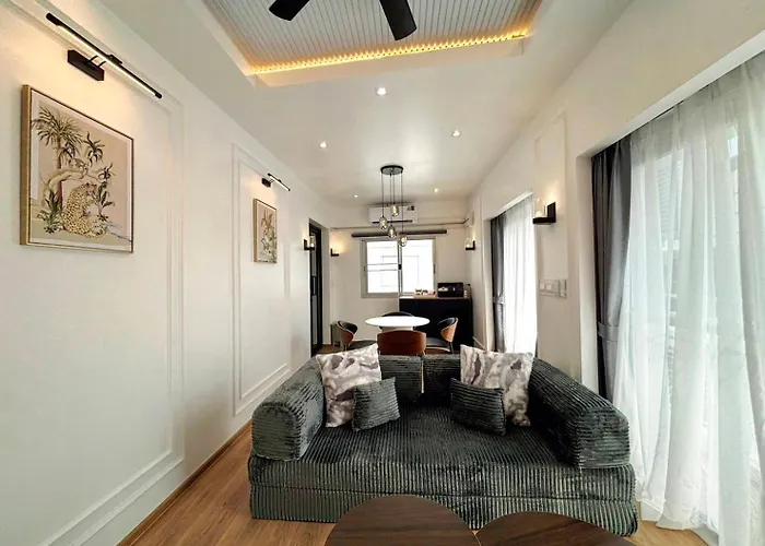 Silom I Private For 6 Guests Near Bts Chong Nonsi * 曼谷