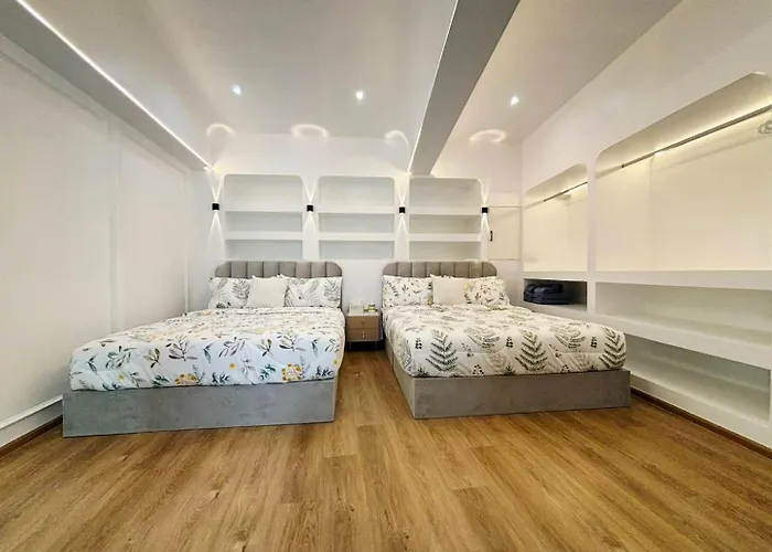 Silom I Private For 6 Guests Near Bts Chong Nonsi 公寓