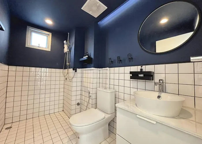Silom I Private For 6 Guests Near Bts Chong Nonsi