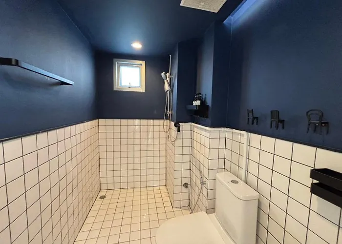 Silom I Private For 6 Guests Near Bts Chong Nonsi 公寓